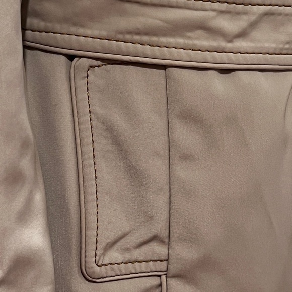 Merona Tan Trench Coat with Classic Design and Water-Resistant Fabric - Picture 5 of 8